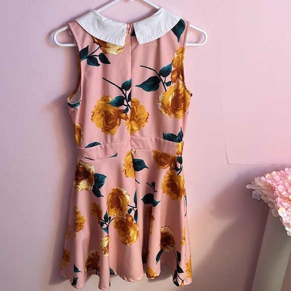 Peter Pan Collar Dress - Picture 2 of 2